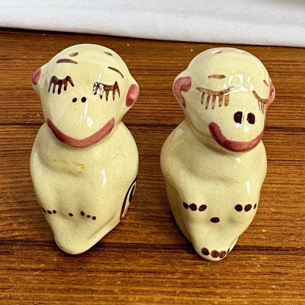 Vintage Ceramic Monkey Salt & Pepper Shaker Set Hand Painted White Pink 2.5"